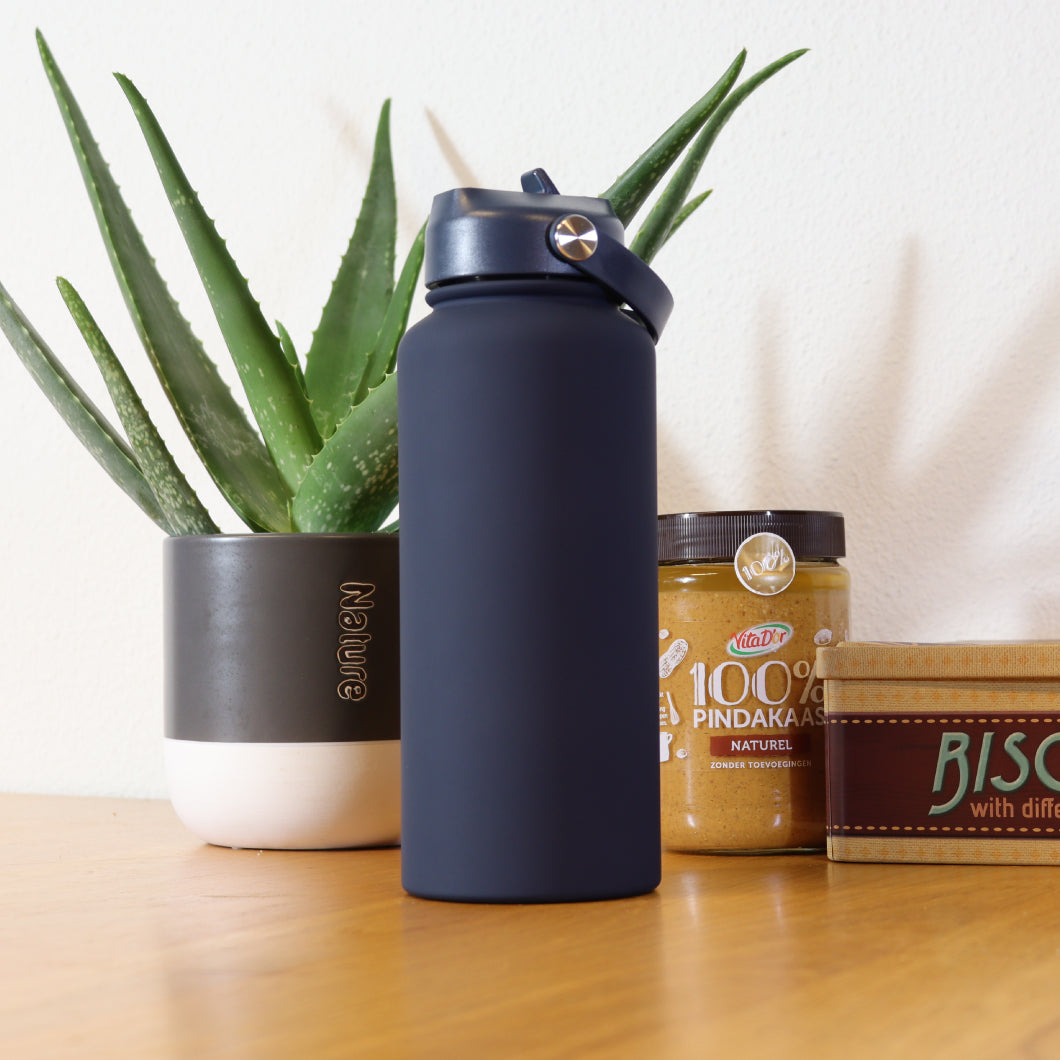 Thermos water bottle 1 liter - Insulating Water Bottle with Rotatable Drinking Spout - Blue - Dark Blue