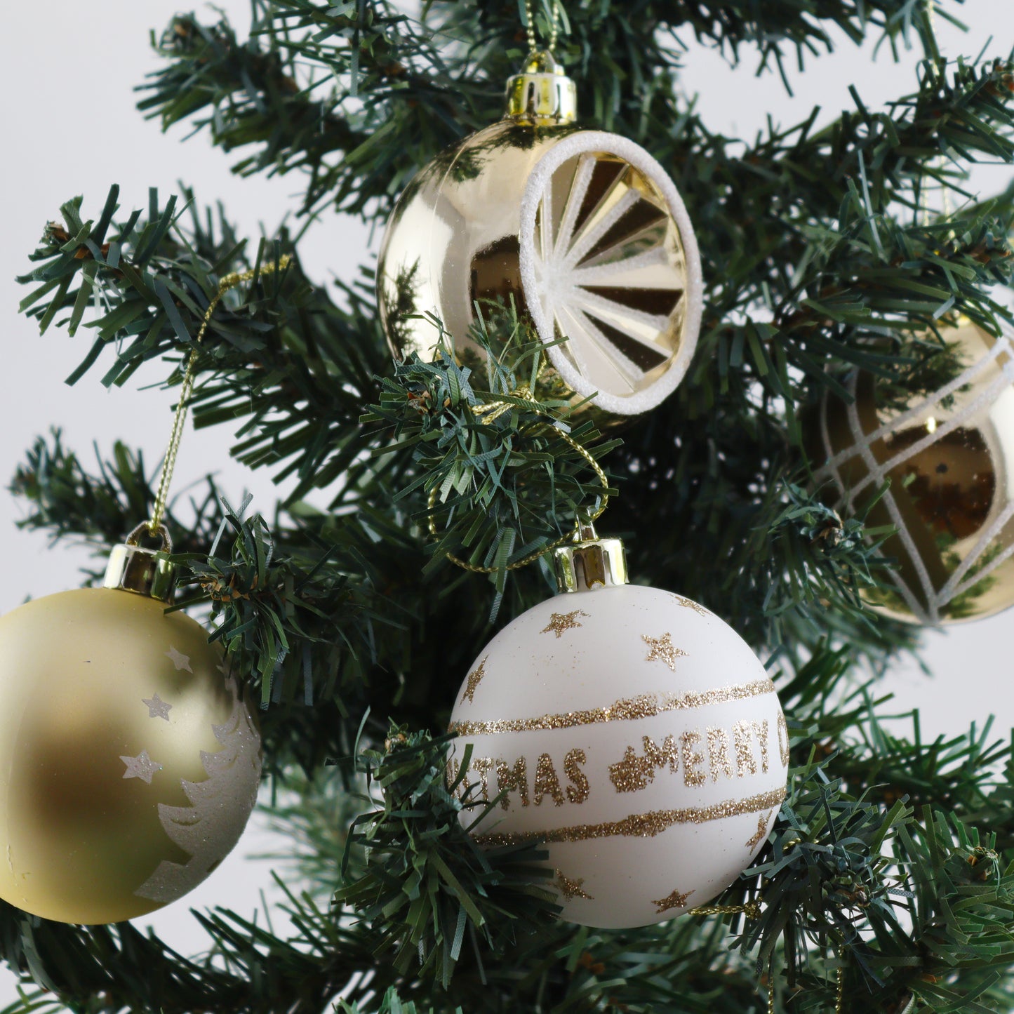 Kerstballen - 9 Delige Set - Kerstversiering - Goud - Wit - Verschillende Afwerkingen - Kerstboom Kerstballen - Voor in de kerstboom