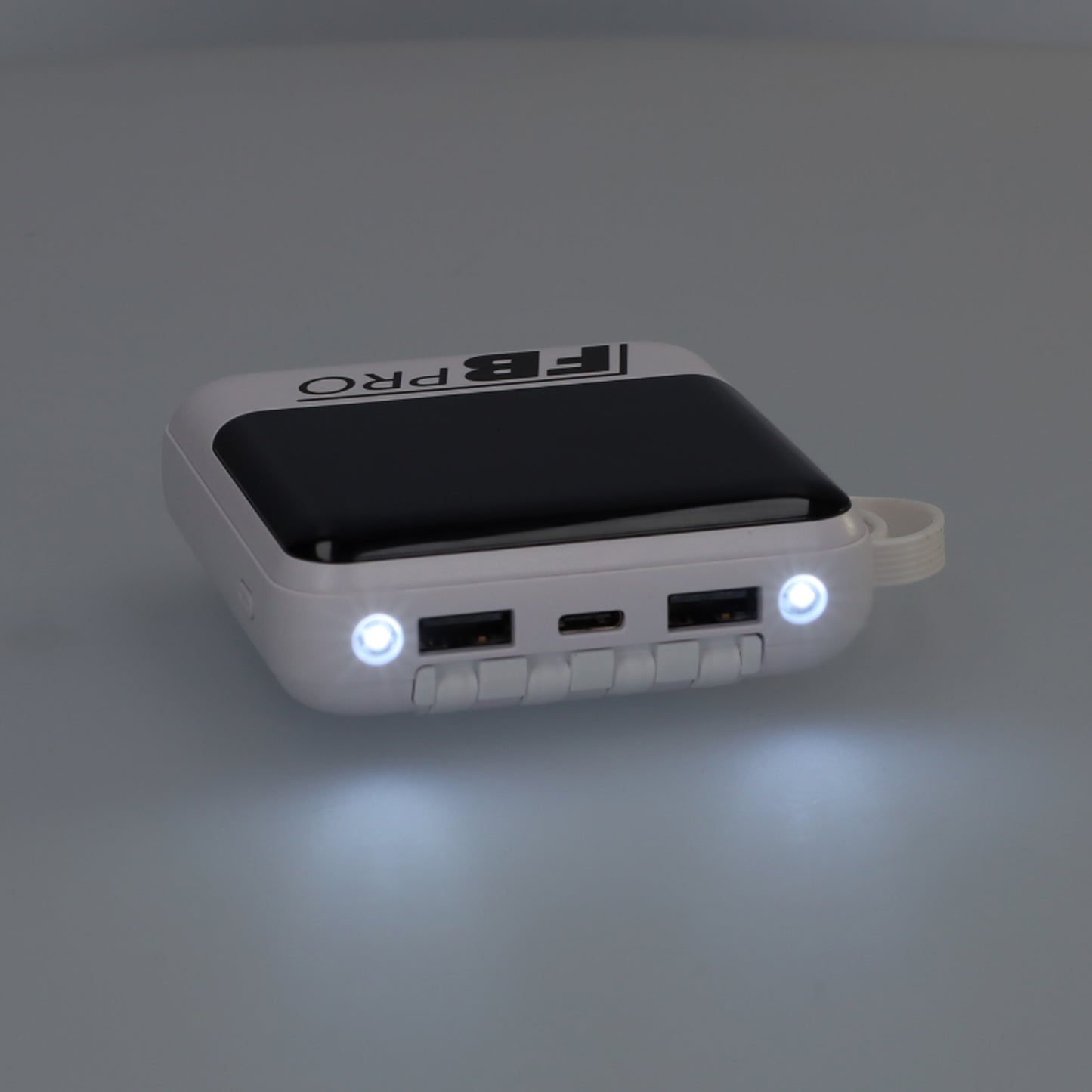 Powerbank - 10000mAh - Charger - Fast Charging - All Charging Cords Included - Extra Flashlight - White